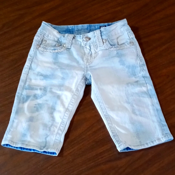 Miss Me Denim Irene Bermuda White Wash Jean Shorts - Picture 1 of 7
